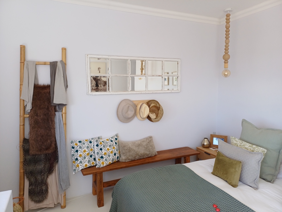 4 Bedroom Property for Sale in Sandy Point Western Cape